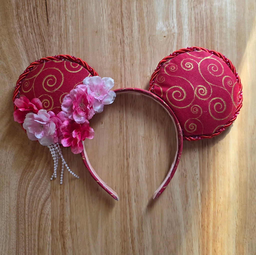 🌸 The Crimson Blooml Ears 🧧